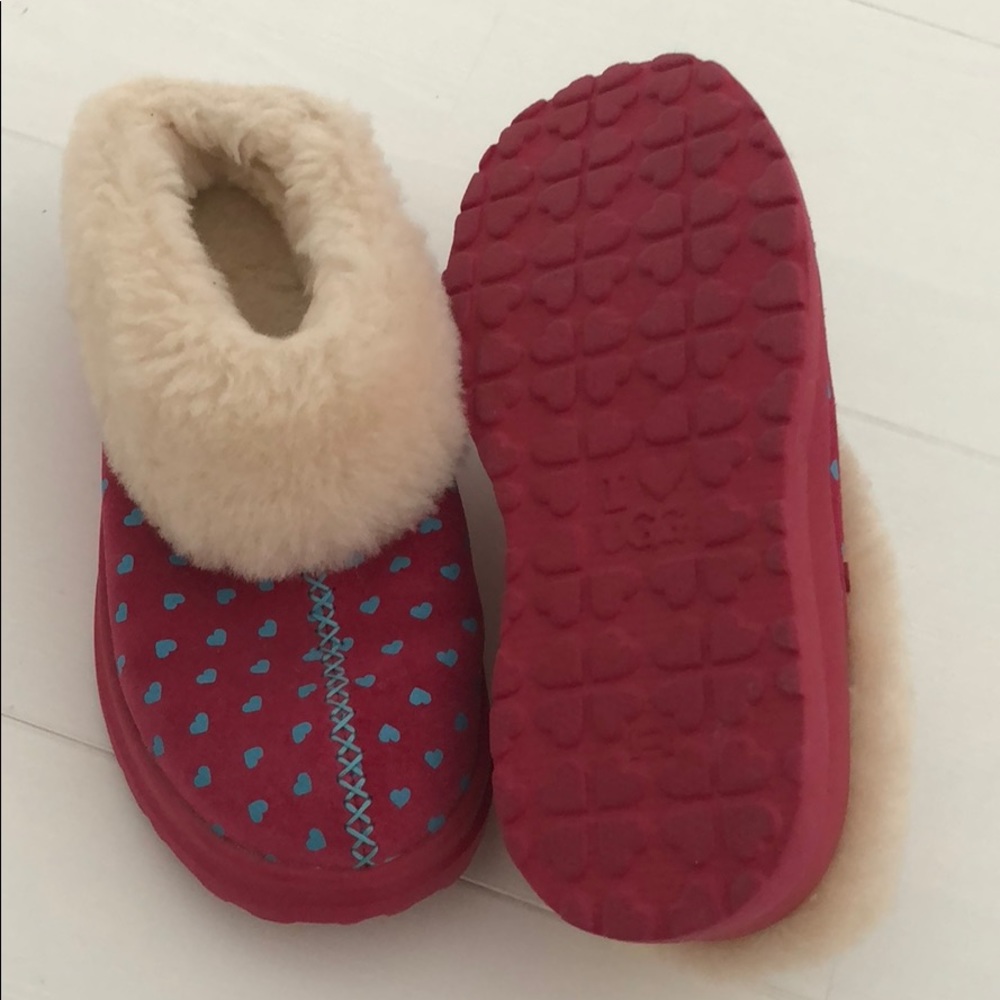UGG - Picture 2 of 3